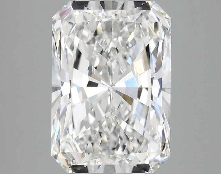 3.92 Carat Radiant Shaped Ideal Cut VVS2 IGI Certified Lab Grown Diamond