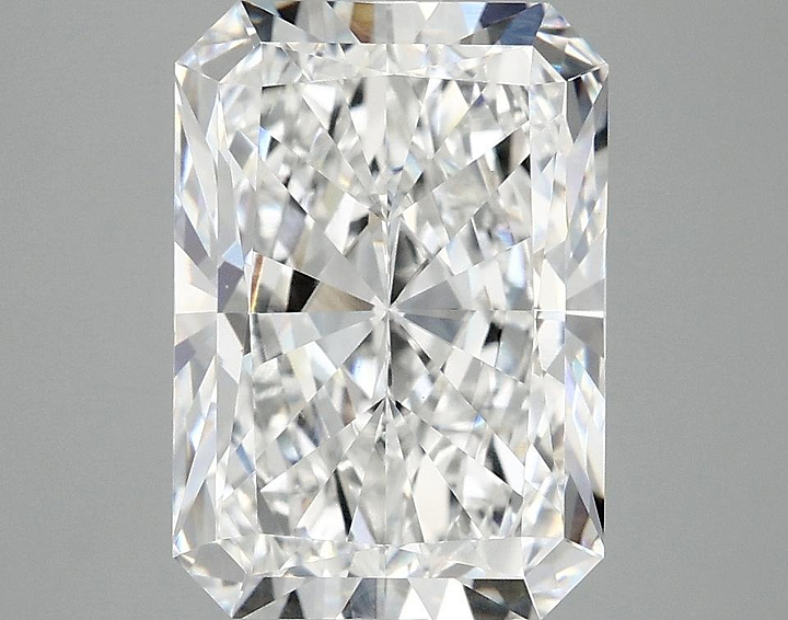 4.09 Carat Radiant Shaped Ideal Cut VVS2 IGI Certified Lab Grown Diamond