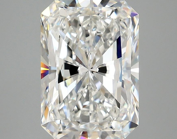 3.07 Carat Radiant Shaped Ideal Cut VVS2 IGI Certified Lab Grown Diamond