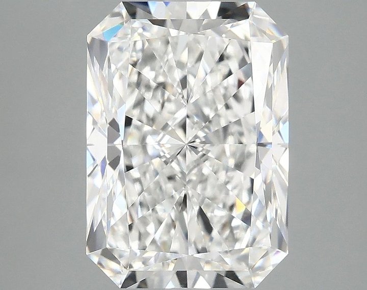 4.04 Carat Radiant Shaped Ideal Cut VVS2 IGI Certified Lab Grown Diamond