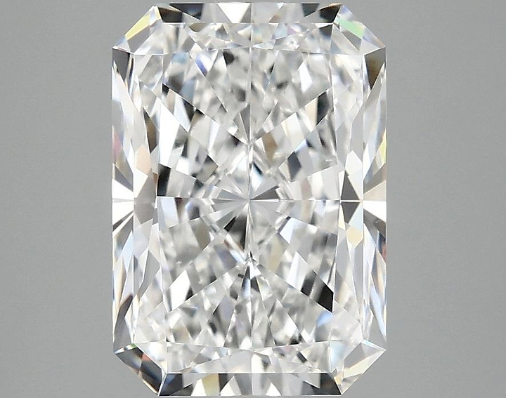 3.07 Carat Radiant Shaped Ideal Cut VVS2 IGI Certified Lab Grown Diamond