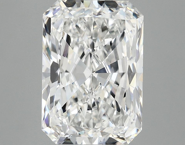 3.9 Carat Radiant Shaped Ideal Cut VVS2 IGI Certified Lab Grown Diamond