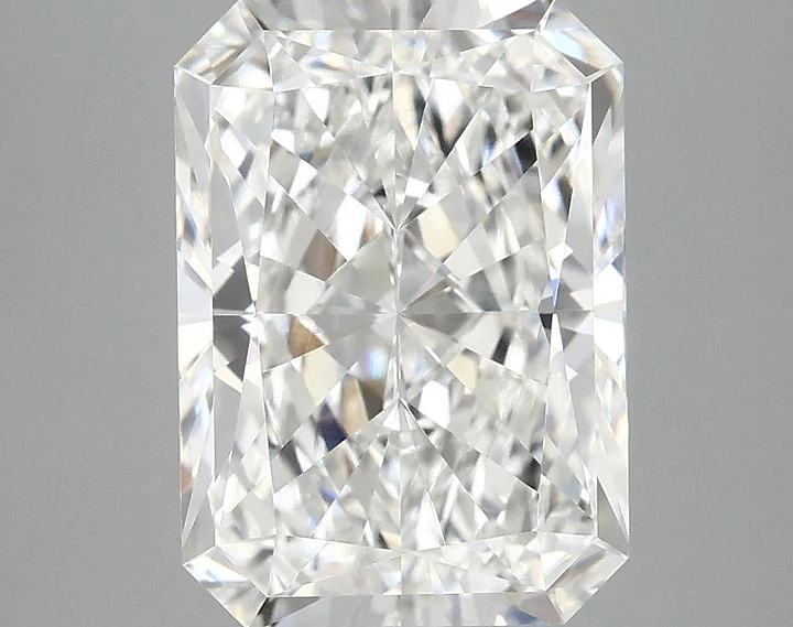 4.1 Carat Radiant Shaped Ideal Cut VVS2 IGI Certified Lab Grown Diamond