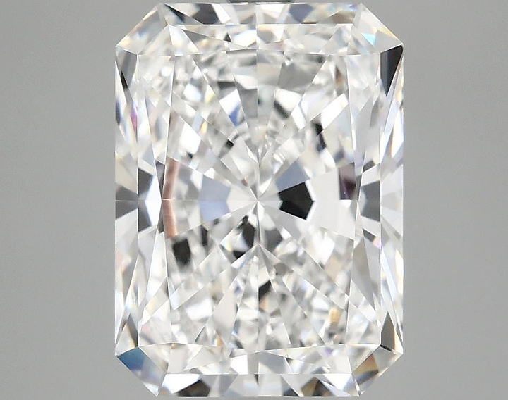 3.96 Carat Radiant Shaped Excellent Cut VVS2 IGI Certified Lab Grown Diamond