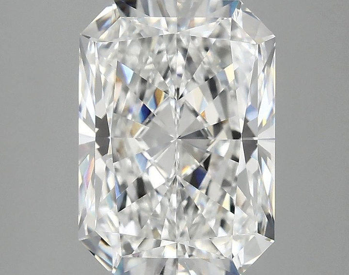 3.62 Carat Radiant Shaped Ideal Cut VVS2 IGI Certified Lab Grown Diamond
