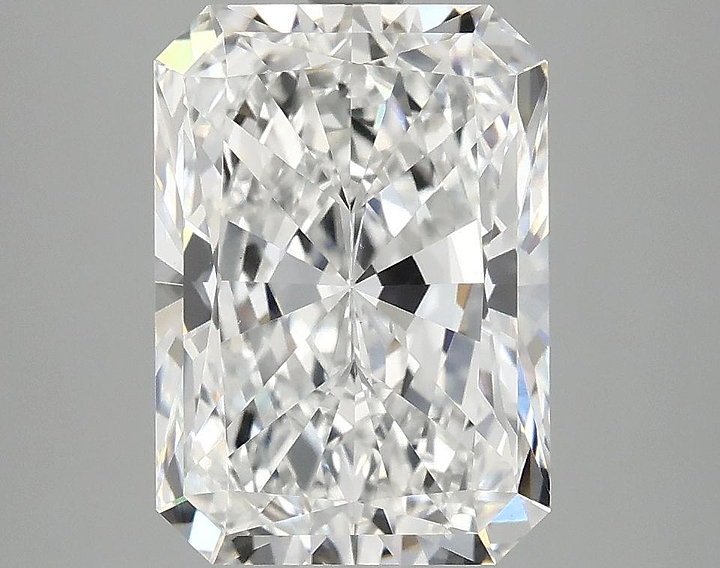 4.06 Carat Radiant Shaped Ideal Cut VS1 IGI Certified Lab Grown Diamond