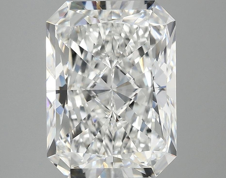 4.02 Carat Radiant Shaped Excellent Cut VS1 IGI Certified Lab Grown Diamond