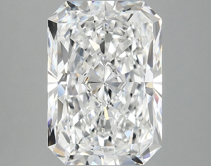 4.05 Carat Radiant Shaped Ideal Cut VVS2 IGI Certified Lab Grown Diamond