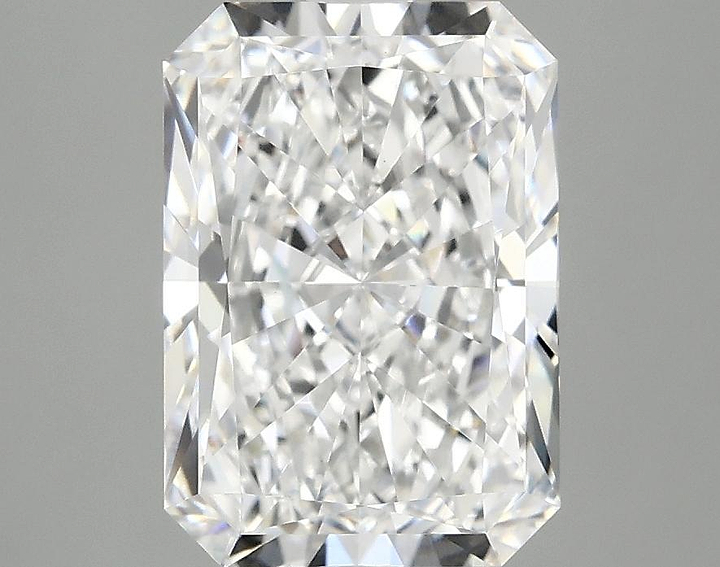 3.07 Carat Radiant Shaped Ideal Cut VVS2 IGI Certified Lab Grown Diamond