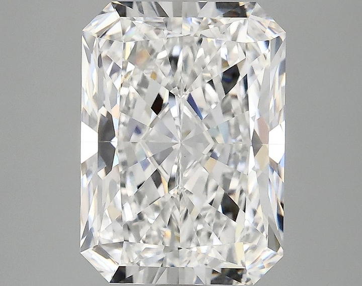 3.94 Carat Radiant Shaped Ideal Cut VVS2 IGI Certified Lab Grown Diamond