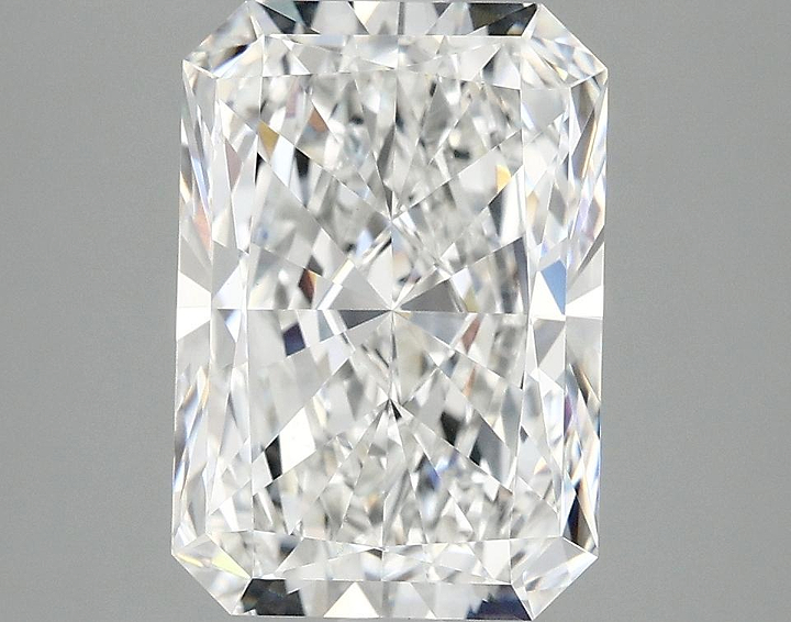 3.79 Carat Radiant Shaped Ideal Cut VVS2 IGI Certified Lab Grown Diamond