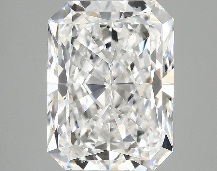 3.08 Carat Radiant Shaped Excellent Cut VS2 IGI Certified Lab Grown Diamond
