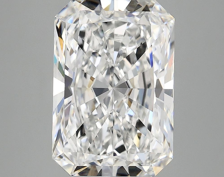 4.07 Carat Radiant Shaped Ideal Cut VS1 IGI Certified Lab Grown Diamond