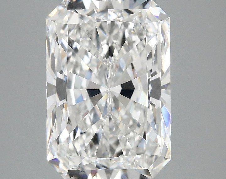 3.93 Carat Radiant Shaped Ideal Cut VS1 IGI Certified Lab Grown Diamond