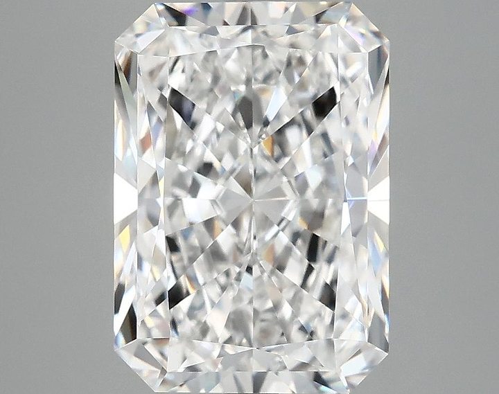 4.99 Carat Radiant Shaped Ideal Cut VVS2 IGI Certified Lab Grown Diamond