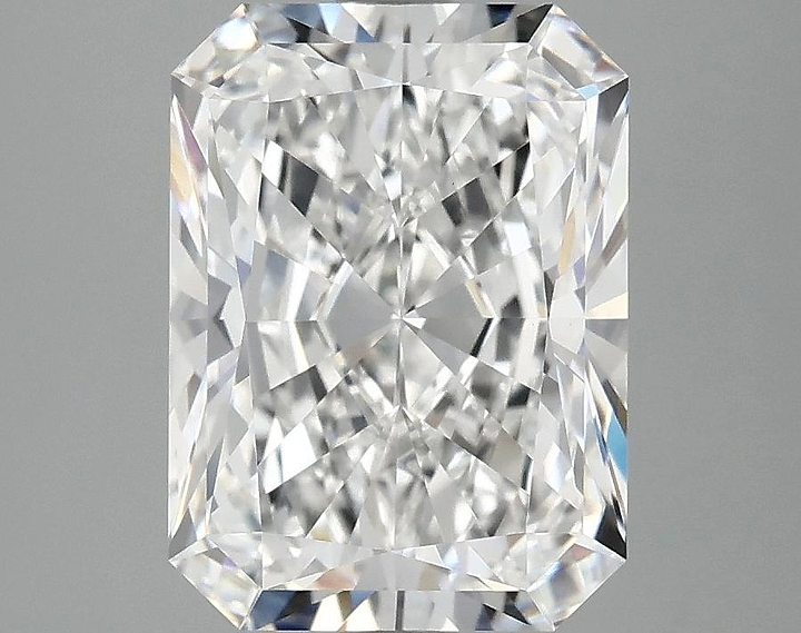 3.48 Carat Radiant Shaped Excellent Cut VVS2 IGI Certified Lab Grown Diamond