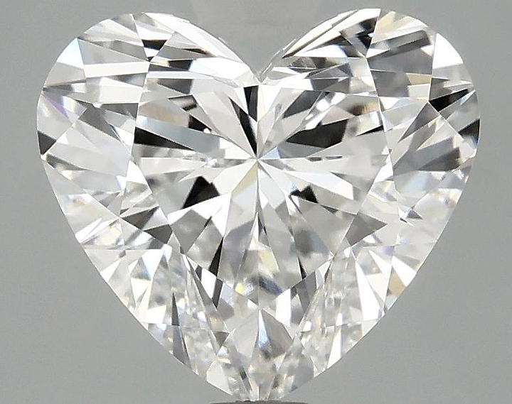 3.09 Carat Heart Shaped Ideal Cut VVS2 IGI Certified Lab Grown Diamond