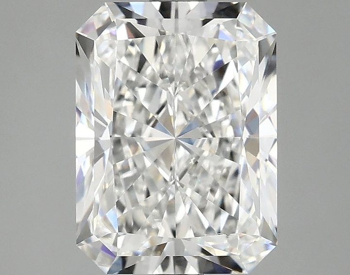3.08 Carat Radiant Shaped Excellent Cut VVS2 IGI Certified Lab Grown Diamond
