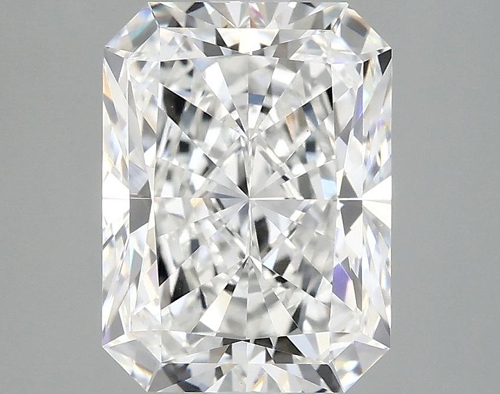 2.98 Carat Radiant Shaped Excellent Cut VVS2 IGI Certified Lab Grown Diamond