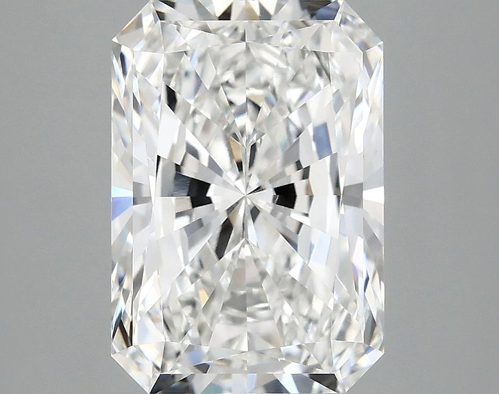 4.04 Carat Radiant Shaped Ideal Cut VVS2 IGI Certified Lab Grown Diamond