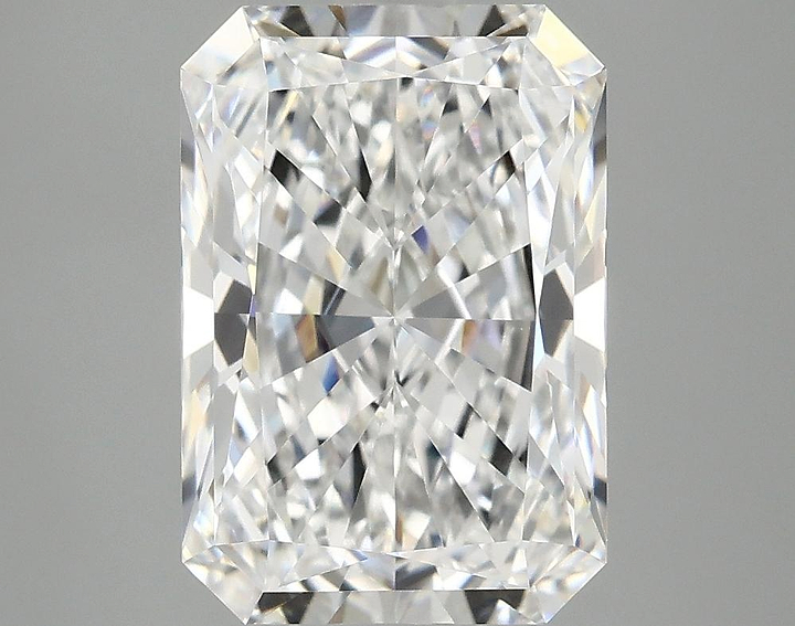 3.09 Carat Radiant Shaped Ideal Cut VVS2 IGI Certified Lab Grown Diamond