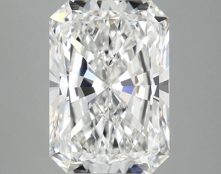 4.17 Carat Radiant Shaped Ideal Cut VVS2 IGI Certified Lab Grown Diamond