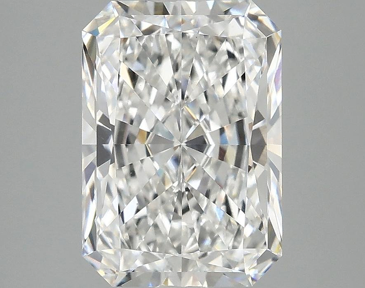 3.08 Carat Radiant Shaped Ideal Cut VS1 IGI Certified Lab Grown Diamond