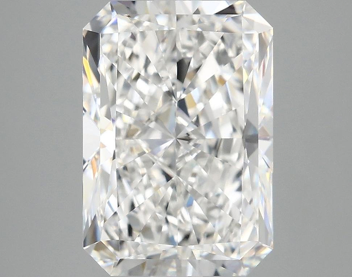 4.14 Carat Radiant Shaped Ideal Cut VVS2 IGI Certified Lab Grown Diamond