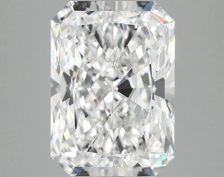 4.07 Carat Radiant Shaped Ideal Cut VVS2 IGI Certified Lab Grown Diamond