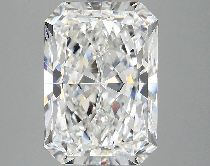 3.95 Carat Radiant Shaped Ideal Cut VVS2 IGI Certified Lab Grown Diamond