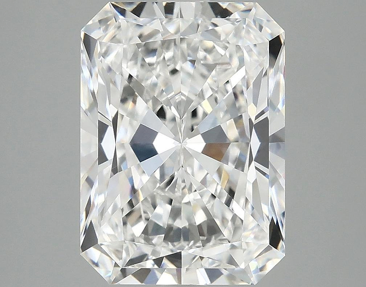 4.07 Carat Radiant Shaped Excellent Cut VVS2 IGI Certified Lab Grown Diamond