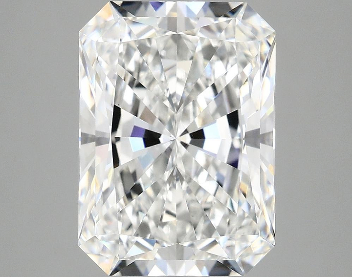 4.07 Carat Radiant Shaped Ideal Cut VS1 IGI Certified Lab Grown Diamond