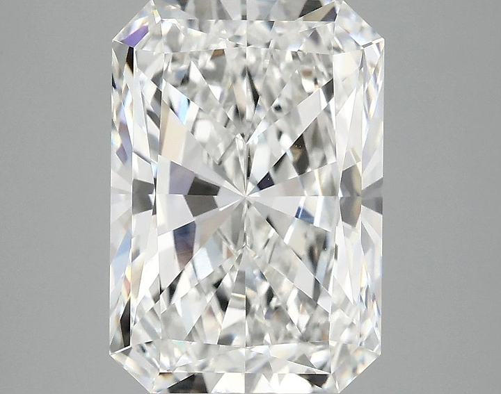 4.07 Carat Radiant Shaped Ideal Cut VVS2 IGI Certified Lab Grown Diamond