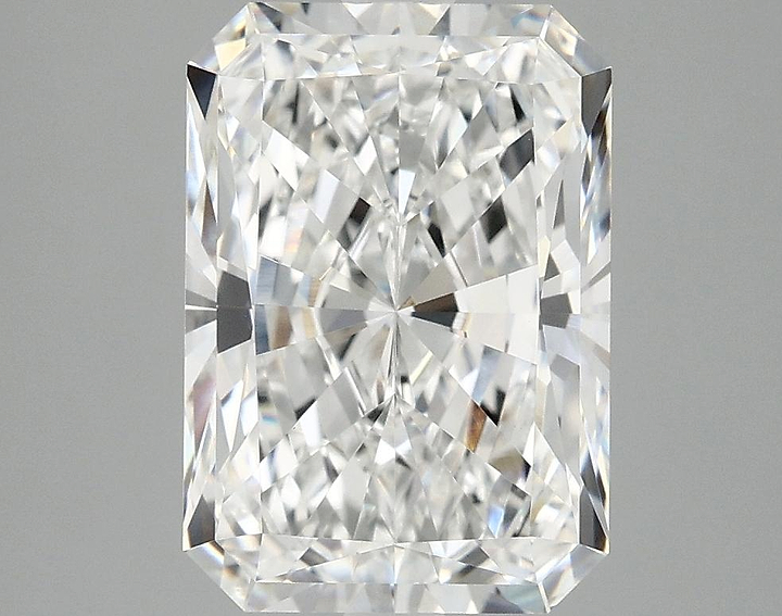 4.03 Carat Radiant Shaped Ideal Cut VVS2 IGI Certified Lab Grown Diamond