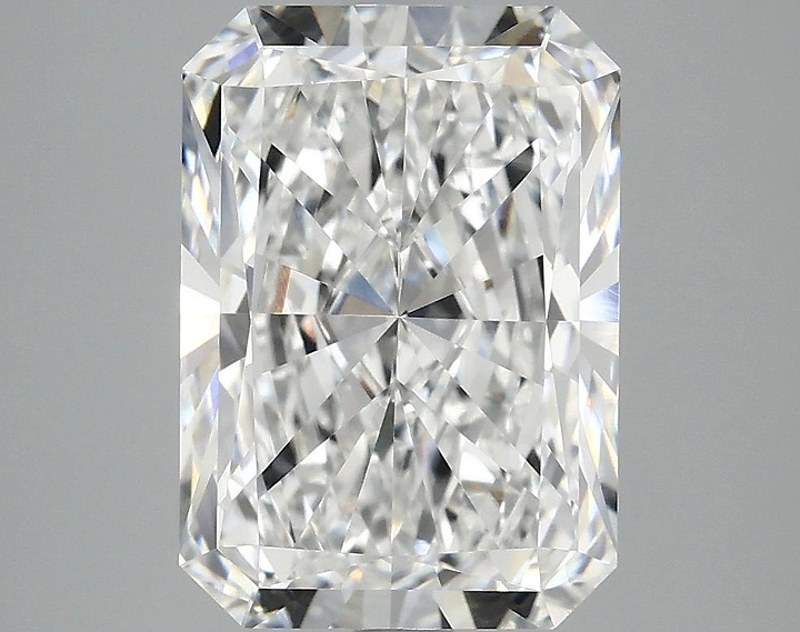 4.16 Carat Radiant Shaped Ideal Cut VVS2 IGI Certified Lab Grown Diamond