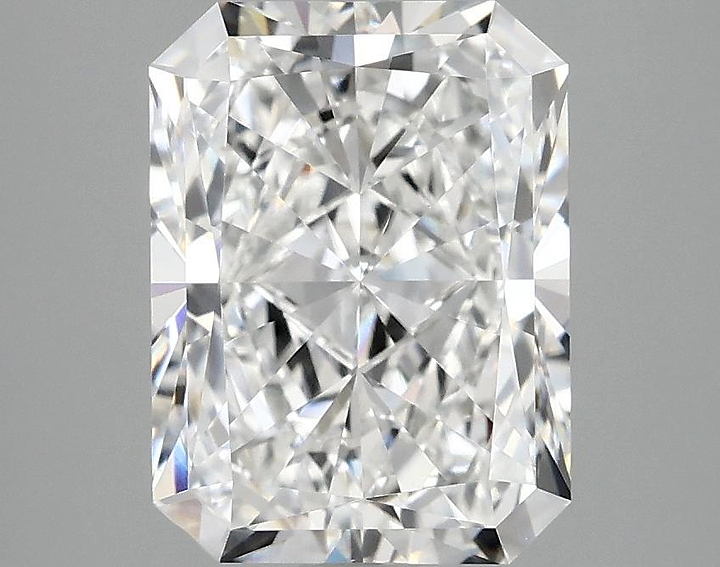 3.02 Carat Radiant Shaped Excellent Cut VVS2 IGI Certified Lab Grown Diamond