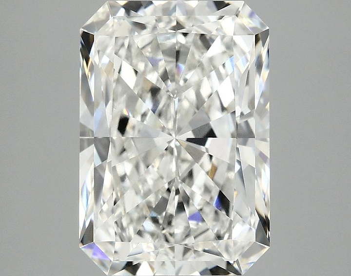 4.05 Carat Radiant Shaped Ideal Cut VVS2 IGI Certified Lab Grown Diamond