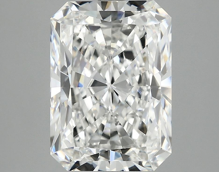 3.97 Carat Radiant Shaped Ideal Cut VVS2 IGI Certified Lab Grown Diamond