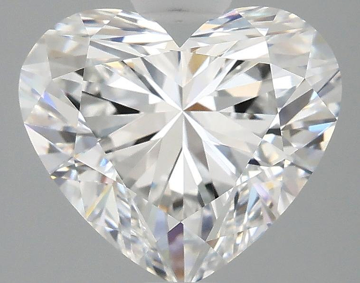 3.09 Carat Heart Shaped Ideal Cut VVS2 IGI Certified Lab Grown Diamond
