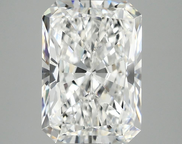 4.05 Carat Radiant Shaped Ideal Cut VVS2 IGI Certified Lab Grown Diamond