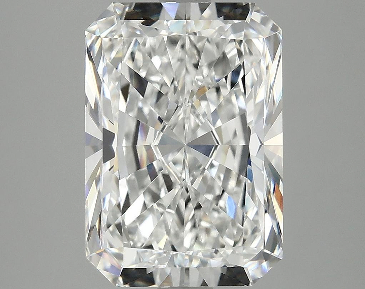 4.11 Carat Radiant Shaped Ideal Cut VVS2 IGI Certified Lab Grown Diamond
