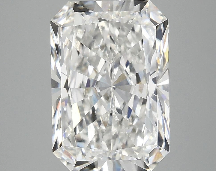 3.86 Carat Radiant Shaped Ideal Cut VVS2 IGI Certified Lab Grown Diamond