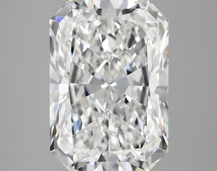 4.19 Carat Radiant Shaped Ideal Cut VVS2 IGI Certified Lab Grown Diamond