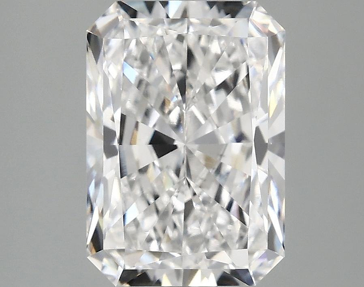 3.07 Carat Radiant Shaped Ideal Cut VS1 IGI Certified Lab Grown Diamond