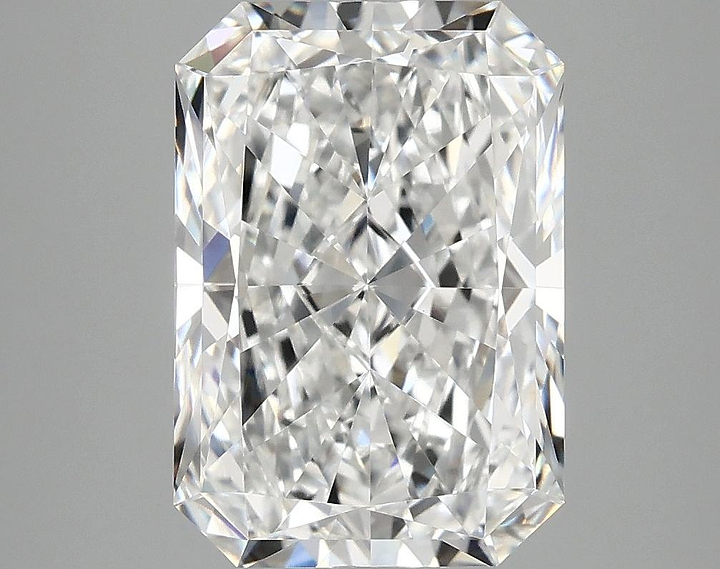 3.84 Carat Radiant Shaped Ideal Cut VVS2 IGI Certified Lab Grown Diamond