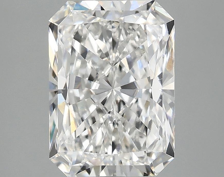 3.1 Carat Radiant Shaped Ideal Cut VVS2 IGI Certified Lab Grown Diamond