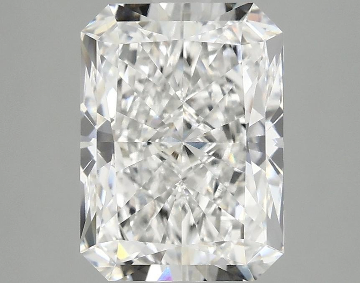 3.1 Carat Radiant Shaped Excellent Cut VVS2 IGI Certified Lab Grown Diamond