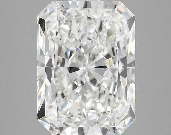 3.07 Carat Radiant Shaped Excellent Cut VVS2 IGI Certified Lab Grown Diamond
