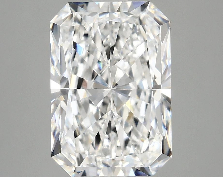 3.07 Carat Radiant Shaped Ideal Cut VVS2 IGI Certified Lab Grown Diamond