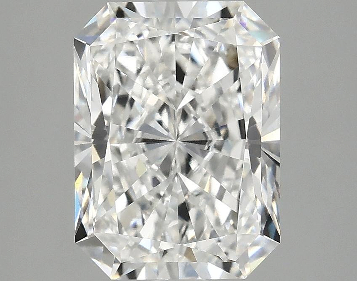3.0 Carat Radiant Shaped Excellent Cut VVS2 IGI Certified Lab Grown Diamond